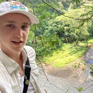 Meet your Posher, Merrick